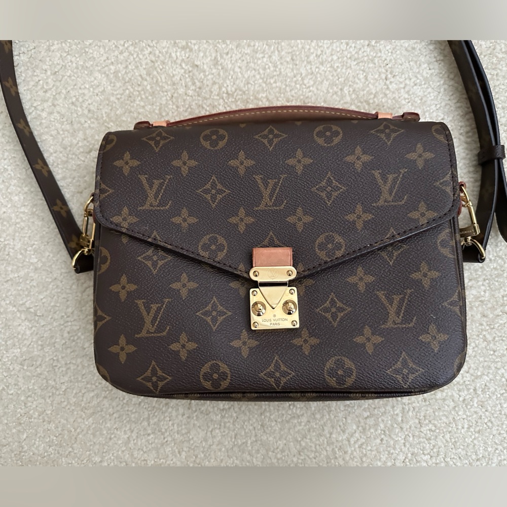Louis Vuitton pouchette Métis monogram classic brown with strap and dust bag